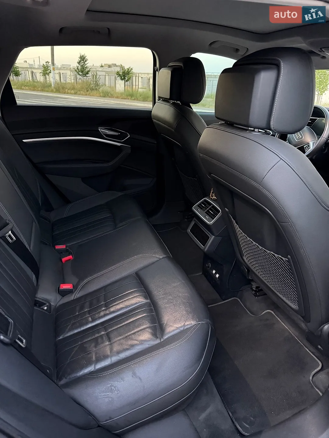 2019 Audi e-tron - мініатюра 30