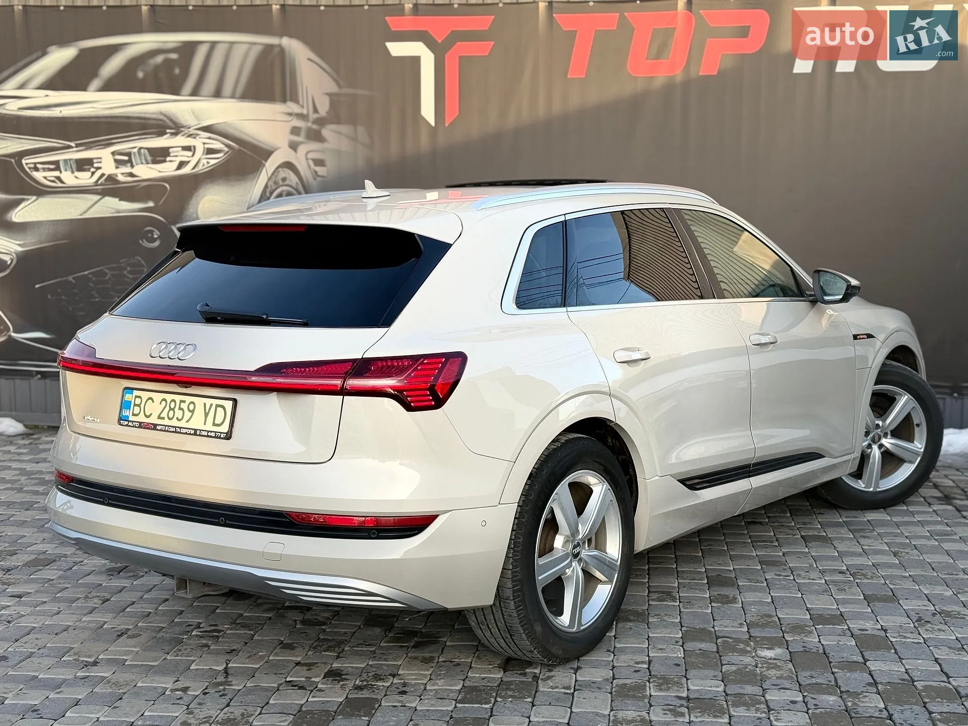 2019 Audi e-tron - мініатюра 16