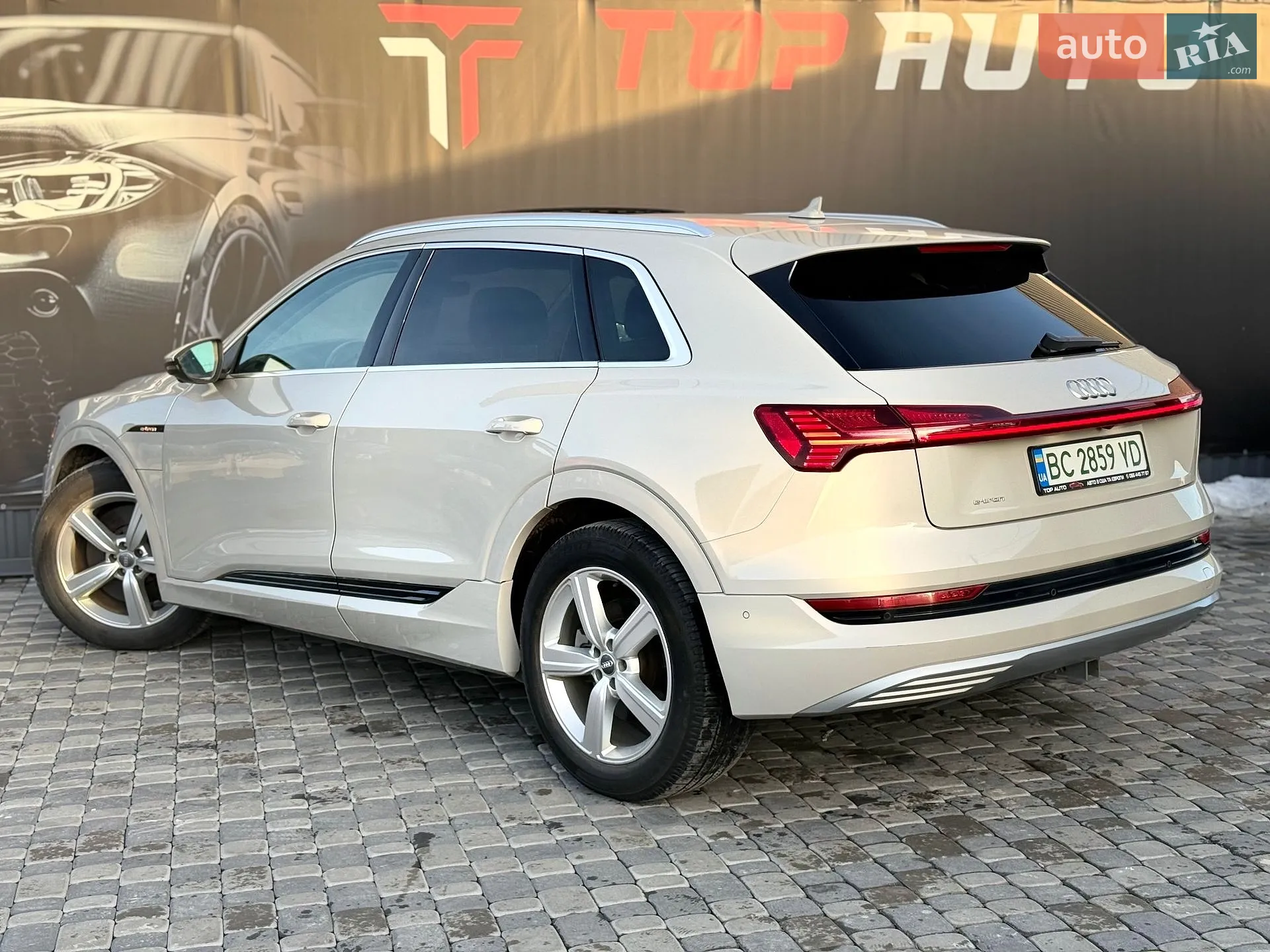 2019 Audi e-tron - мініатюра 20