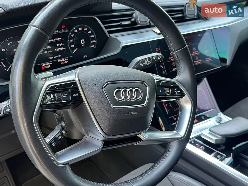 Audi e-tron 2020 VIN WAUZZZGE5LB037022 фото оголошення 32 з 67