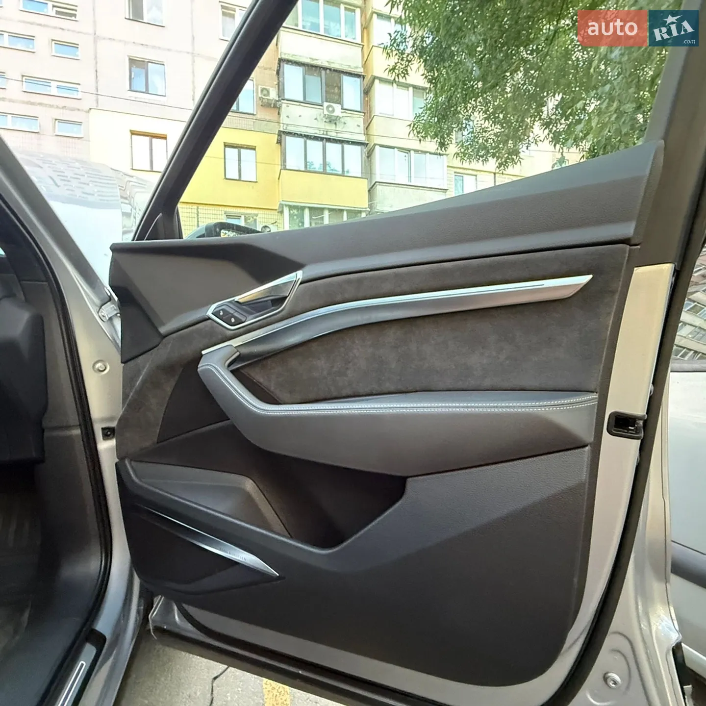 2019 Audi e-tron - мініатюра 4