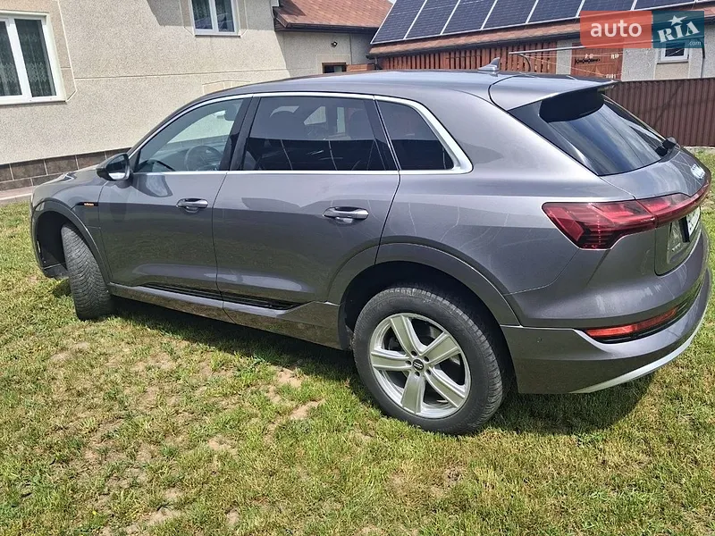 Audi e-tron 2019 VIN WAUZZZGE3LB017237 фото оголошення 5 з 41