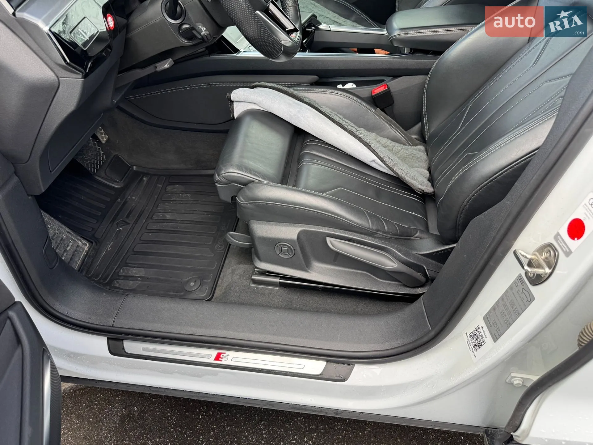 2019 Audi e-tron - мініатюра 43