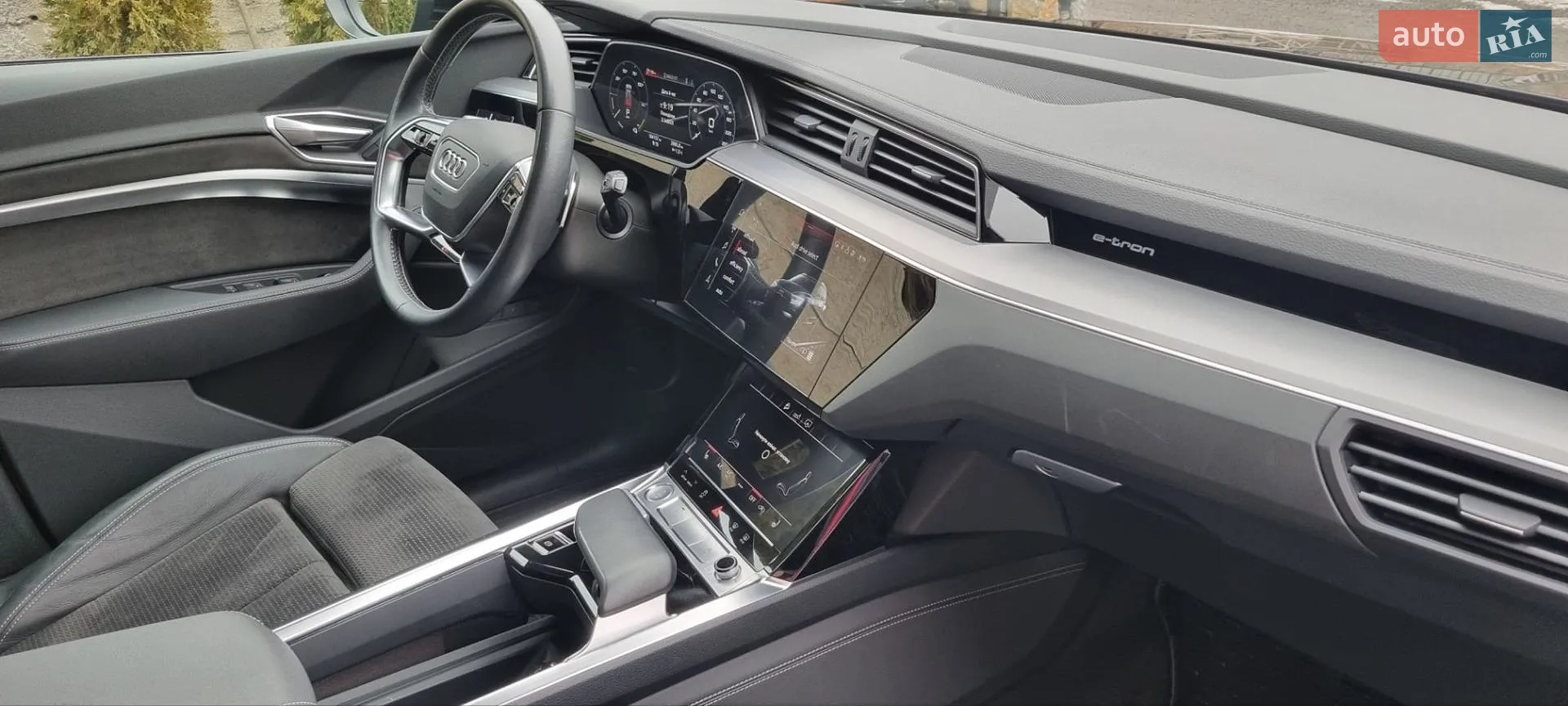 2019 Audi e-tron - мініатюра 16