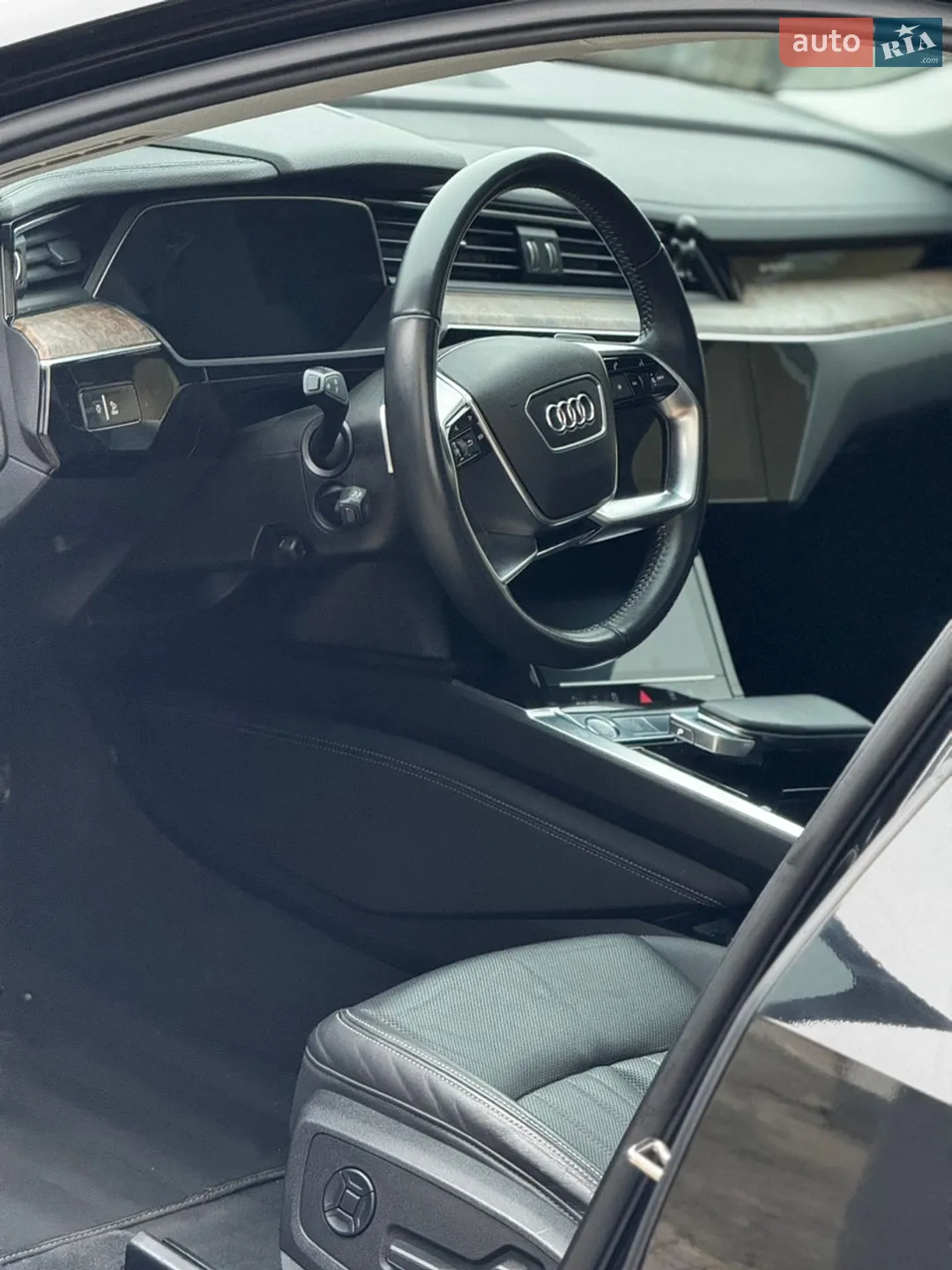2019 Audi e-tron - мініатюра 32