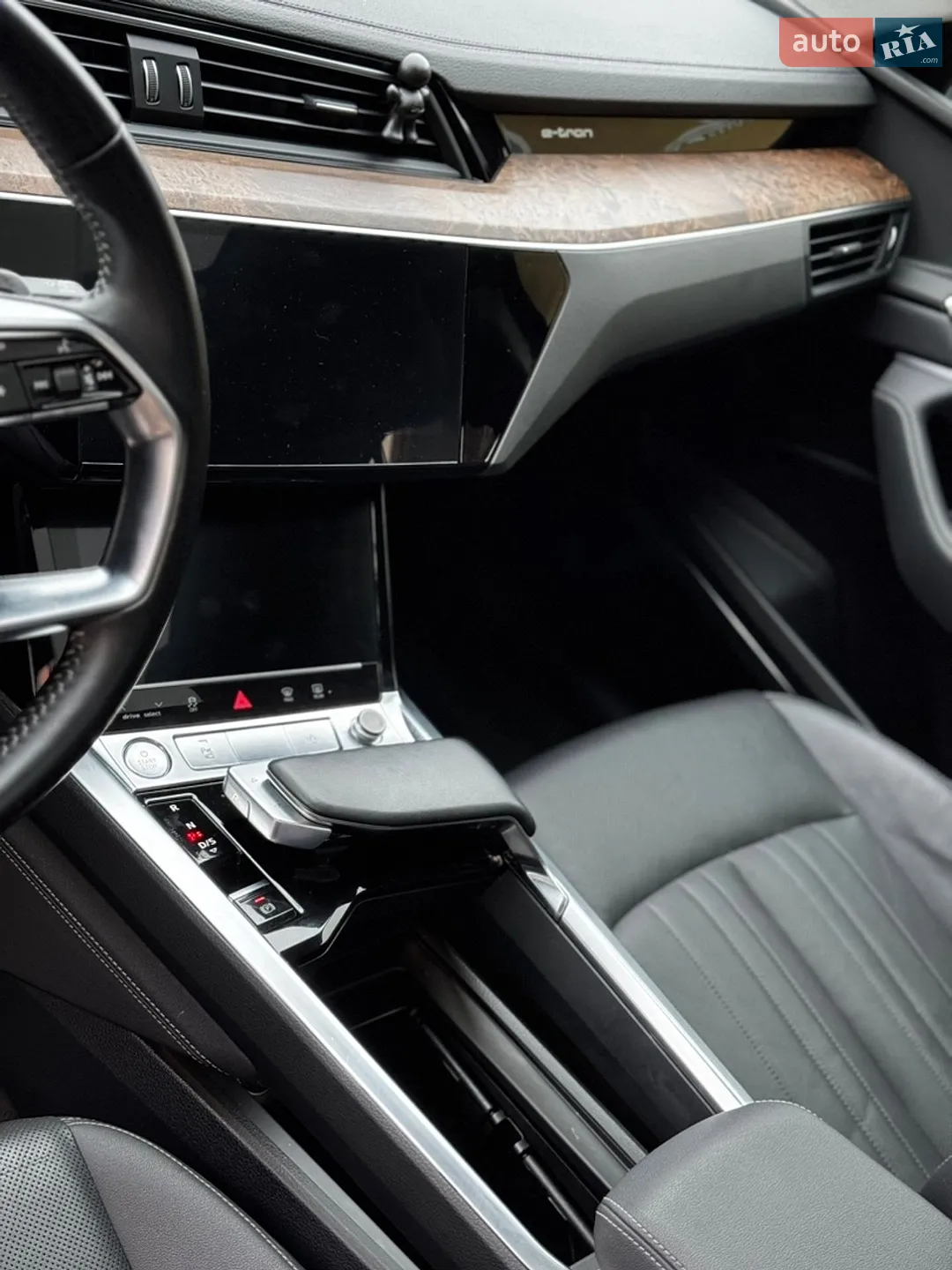 2019 Audi e-tron - мініатюра 40