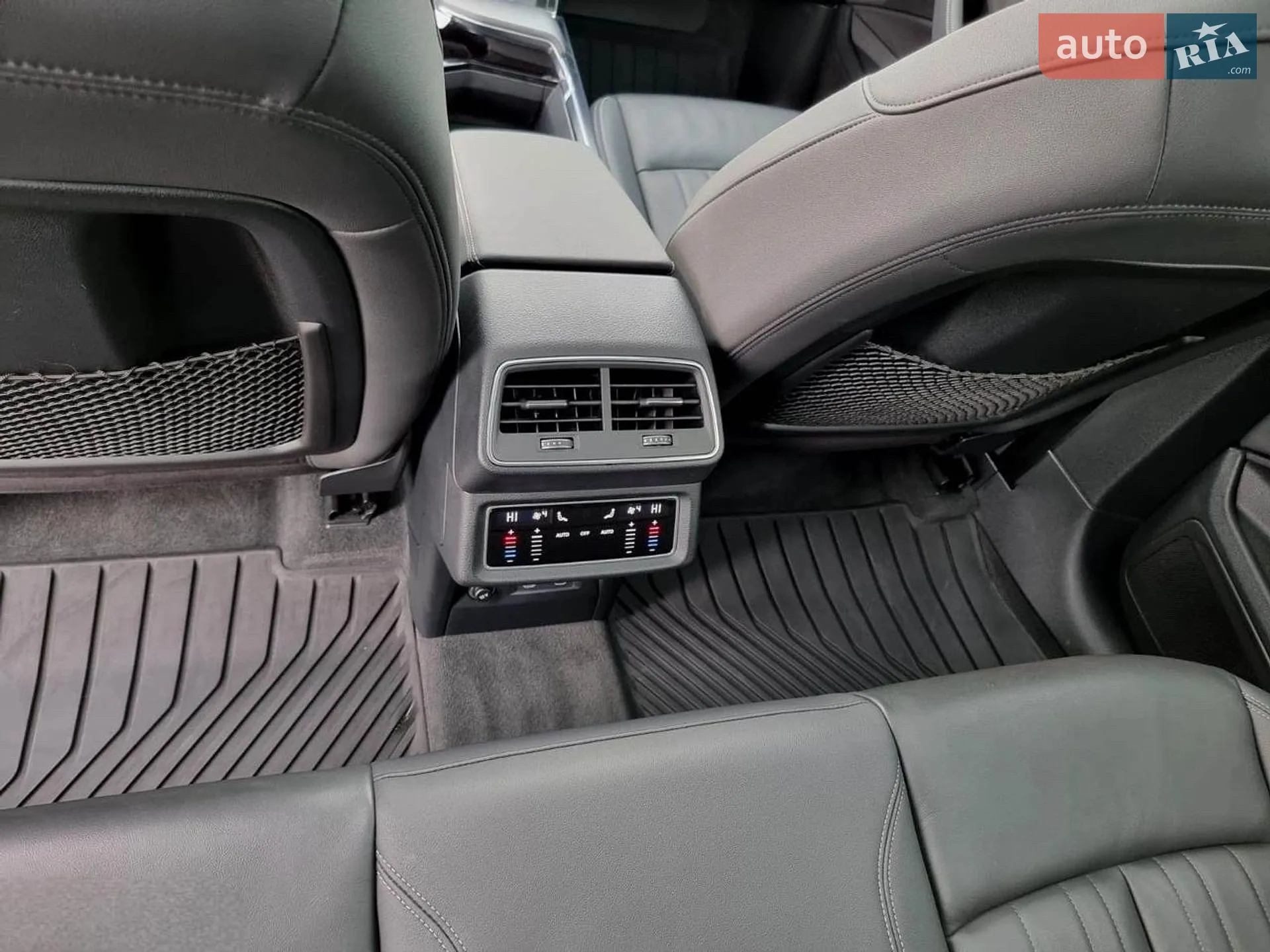 2021 Audi e-tron - мініатюра 10
