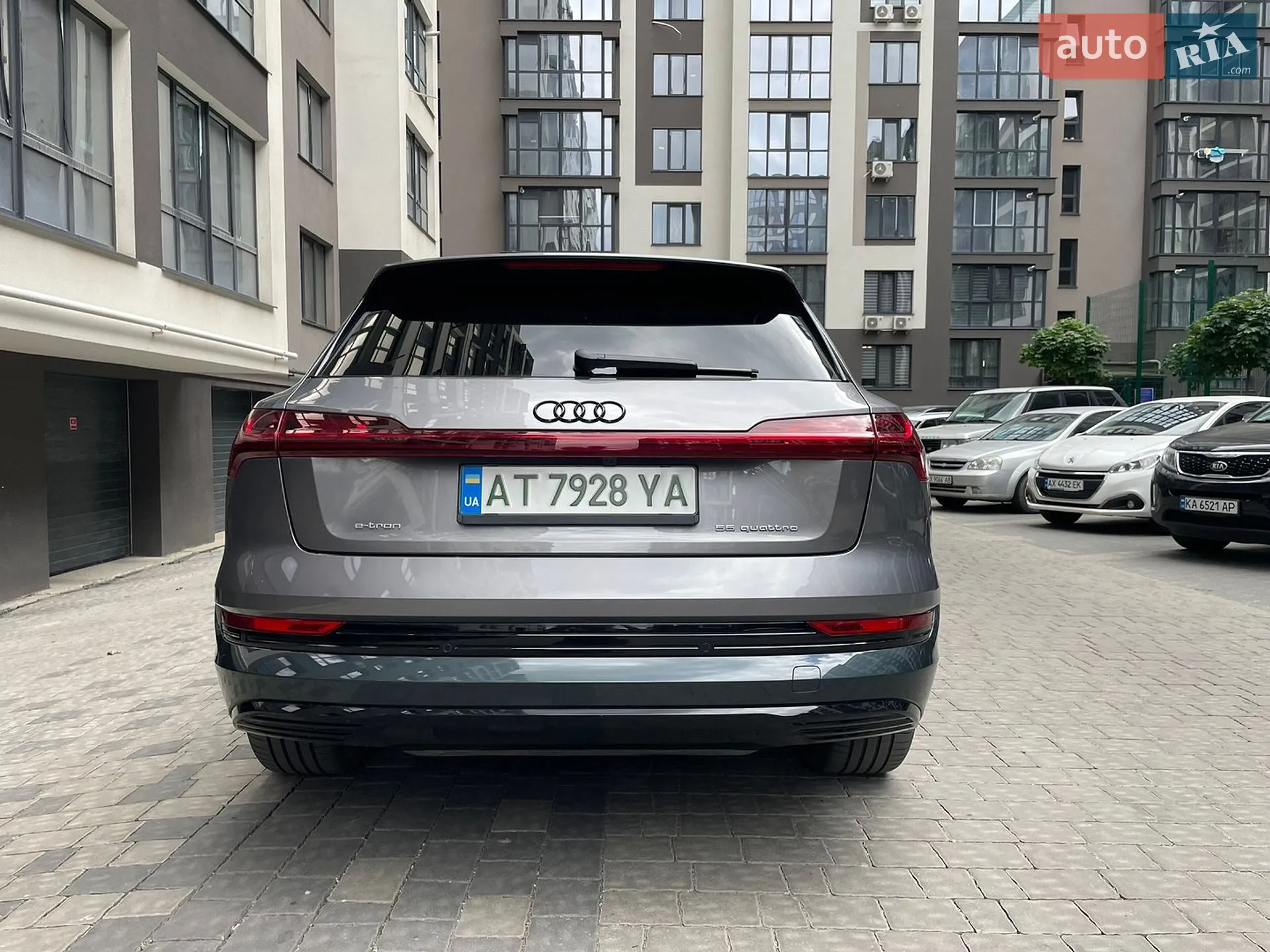 2021 Audi e-tron - мініатюра 13