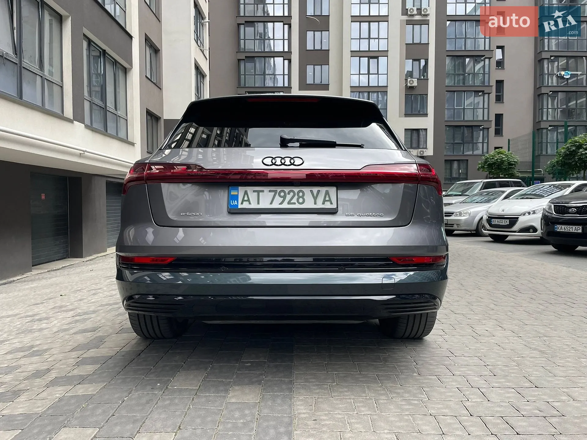 2021 Audi e-tron - мініатюра 12