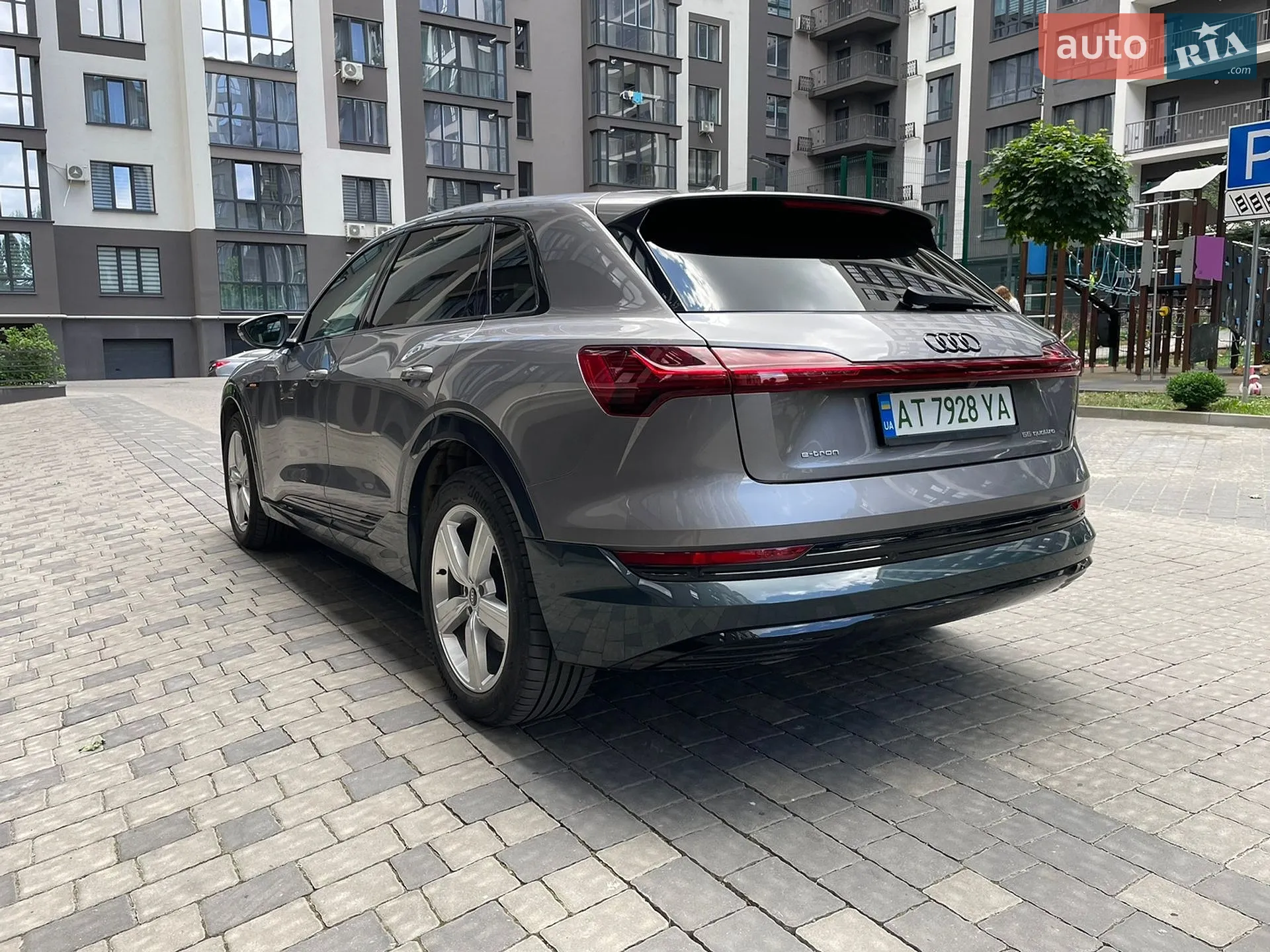 2021 Audi e-tron - мініатюра 8