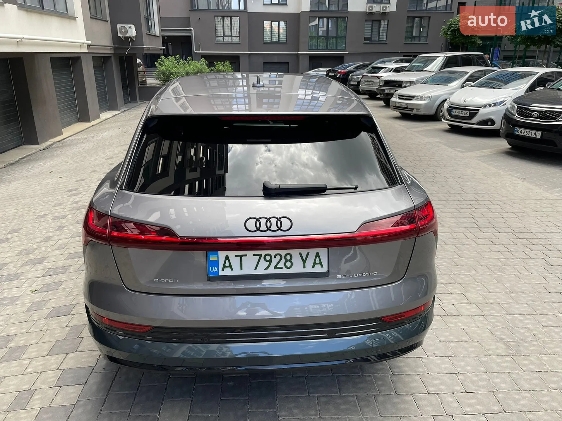 2021 Audi e-tron - мініатюра 10