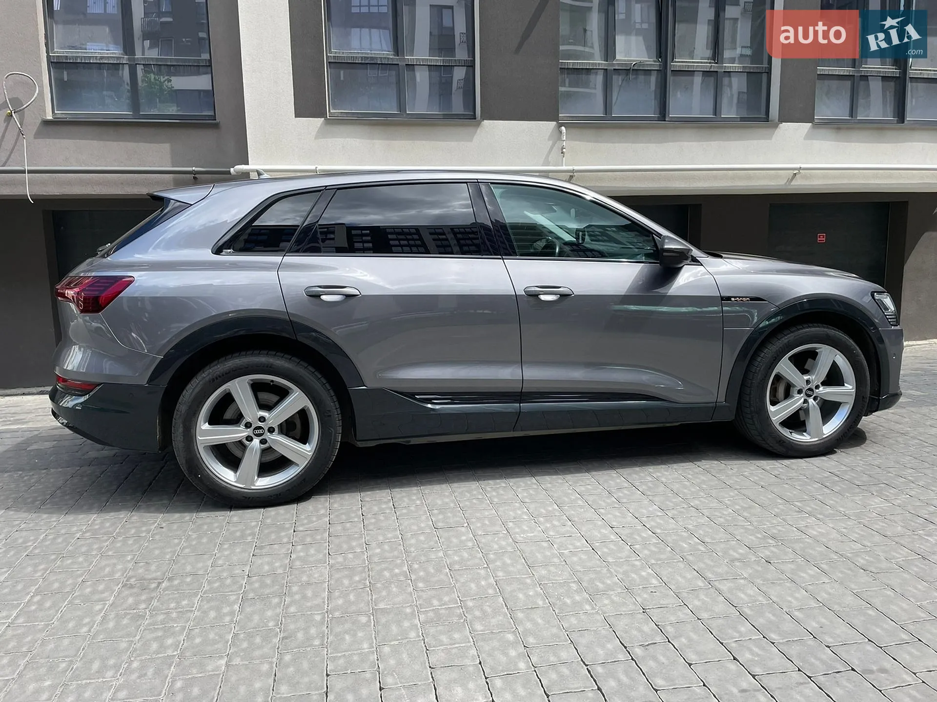 2021 Audi e-tron - мініатюра 25