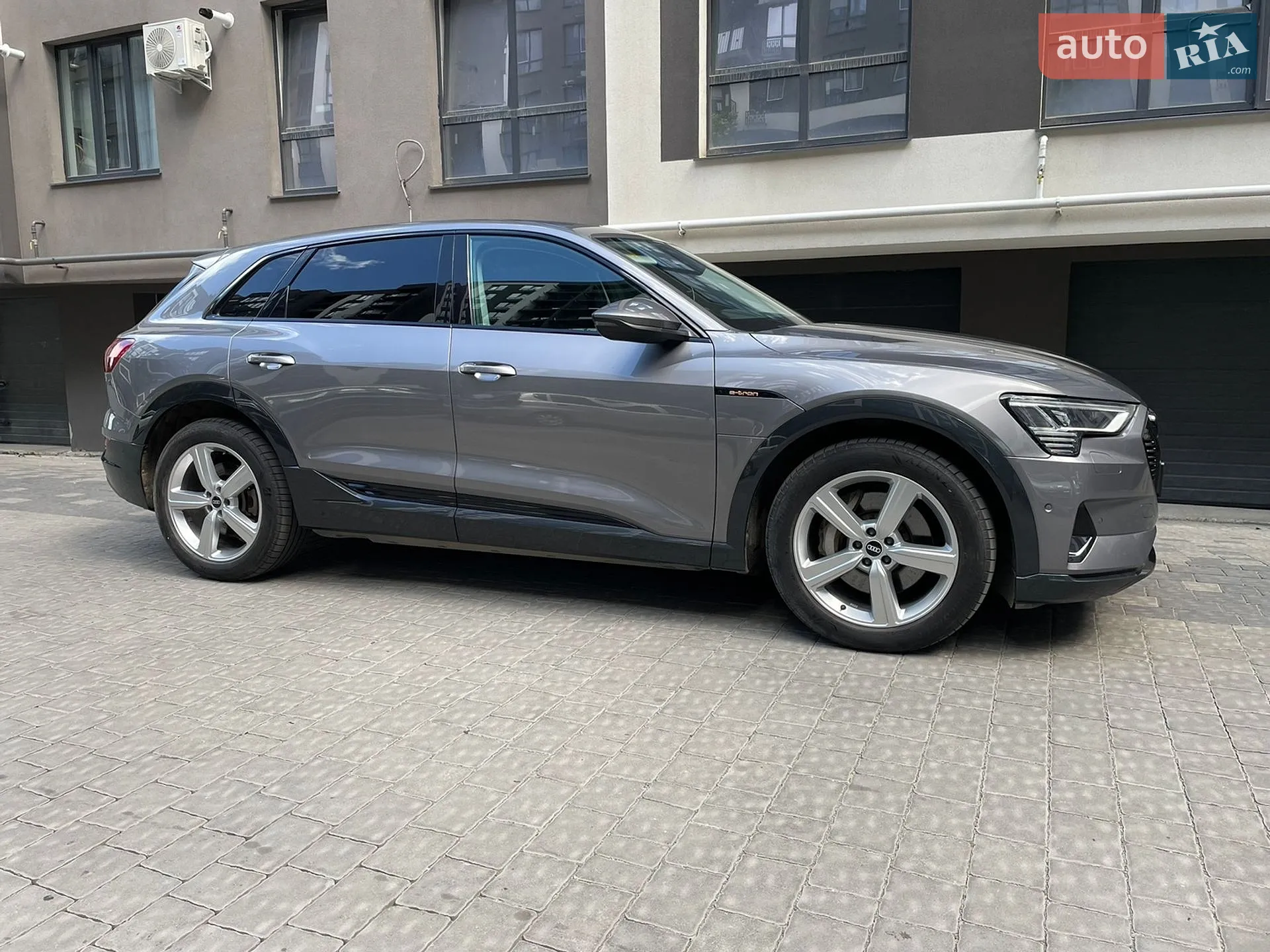 2021 Audi e-tron - мініатюра 29