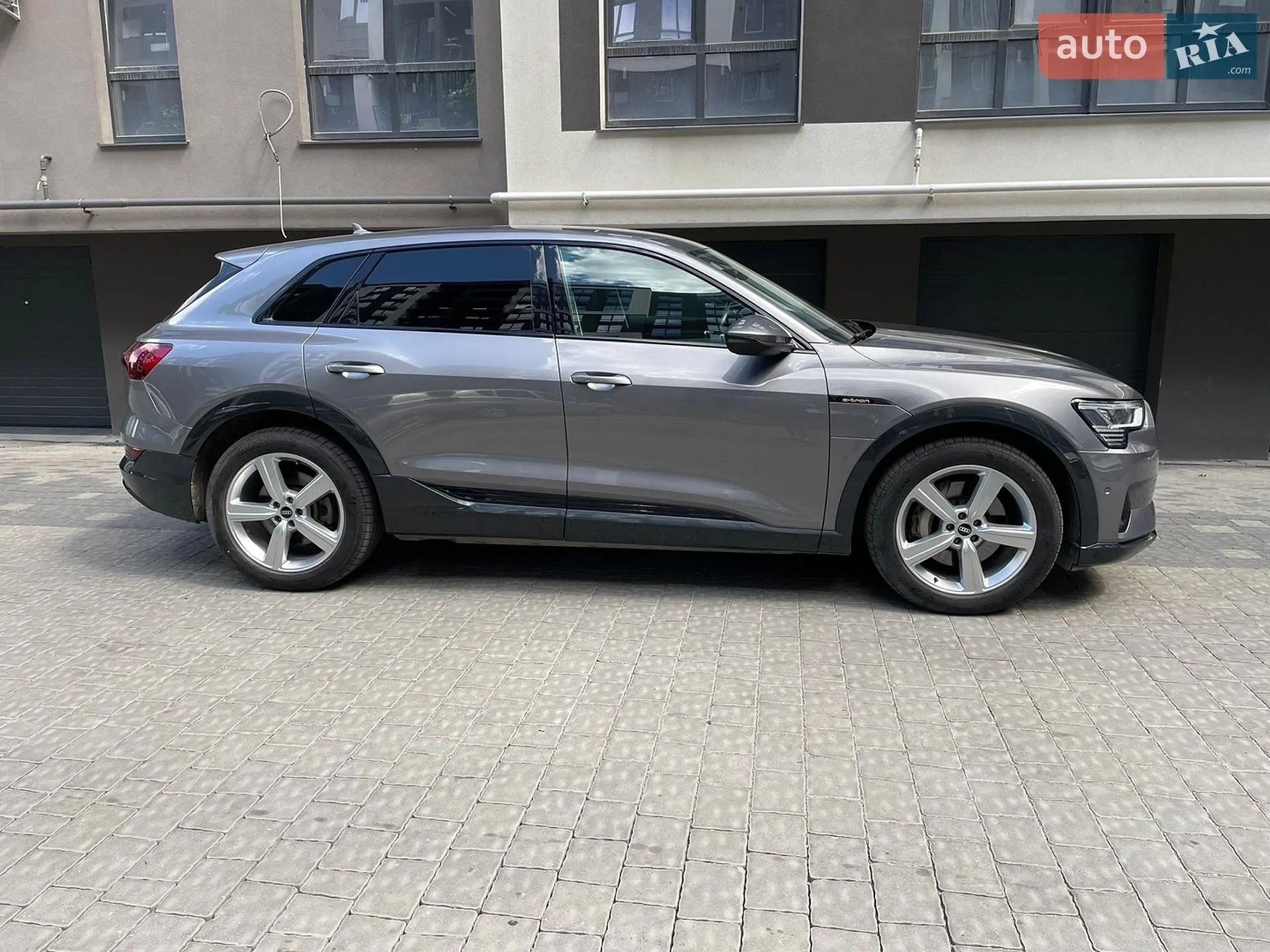 2021 Audi e-tron - мініатюра 31