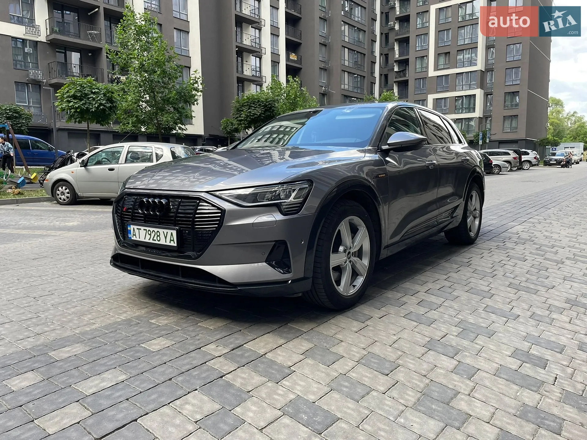 2021 Audi e-tron - мініатюра 46