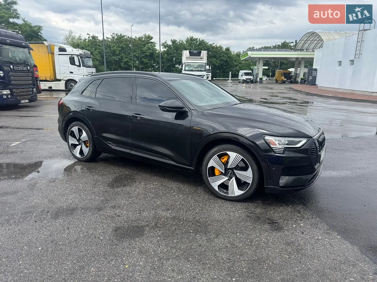 2022 Audi e-tron - мініатюра 21