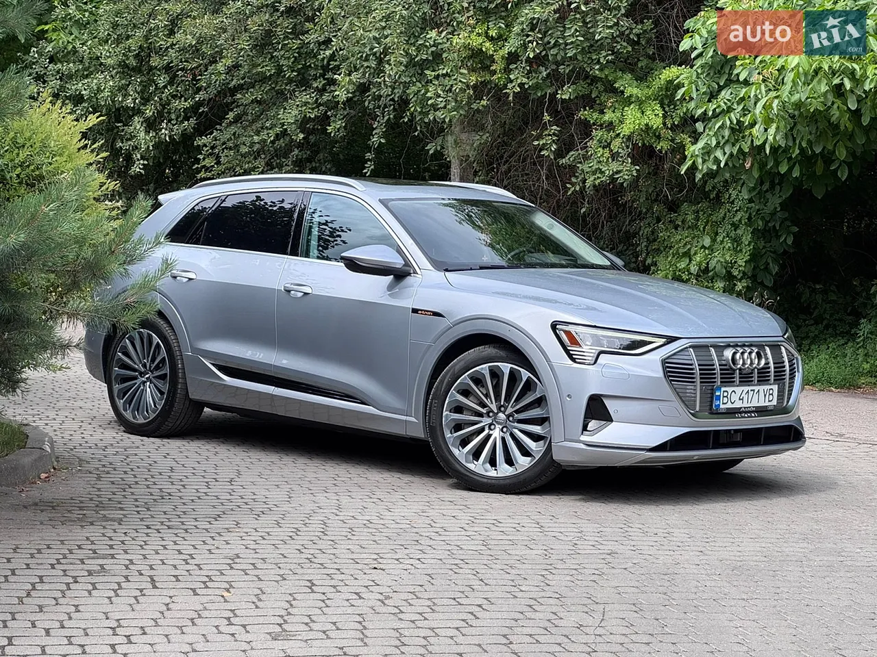 2020 Audi e-tron - мініатюра 18