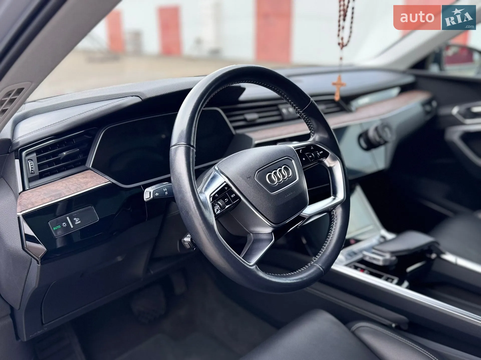 2019 Audi e-tron - мініатюра 20