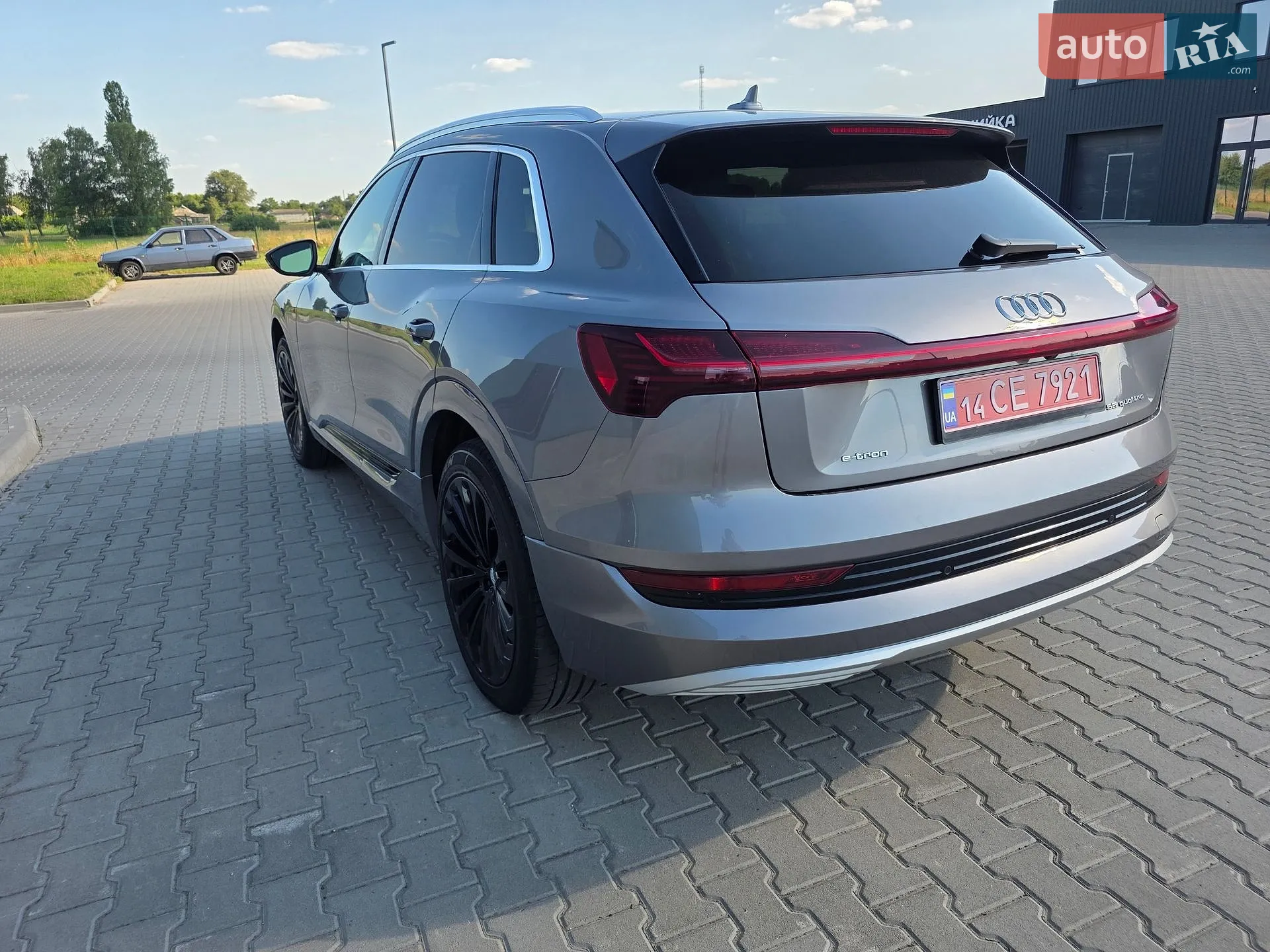 2019 Audi e-tron - мініатюра 5