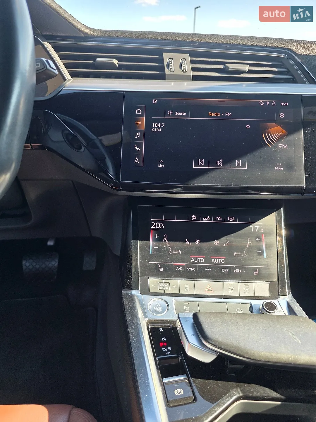 2019 Audi e-tron - мініатюра 11