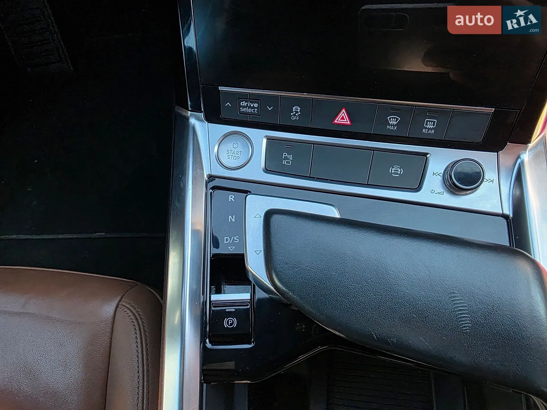 2019 Audi e-tron - мініатюра 25