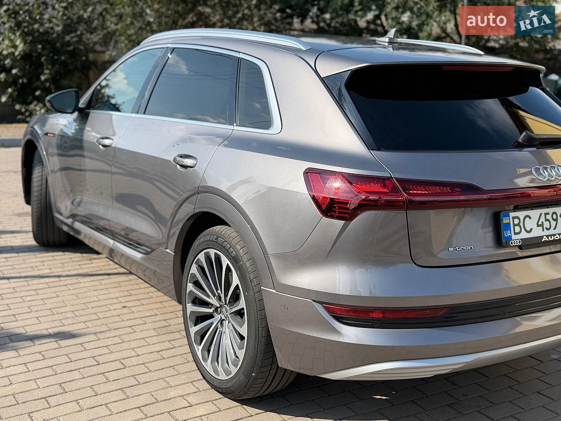 2019 Audi e-tron - мініатюра 6
