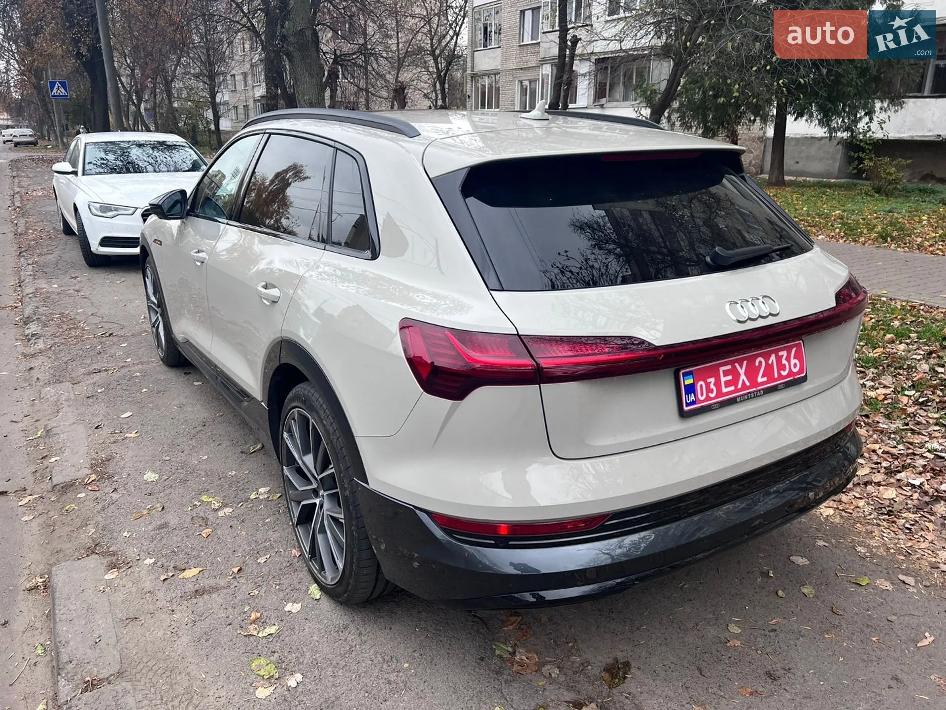 2019 Audi e-tron - мініатюра 10