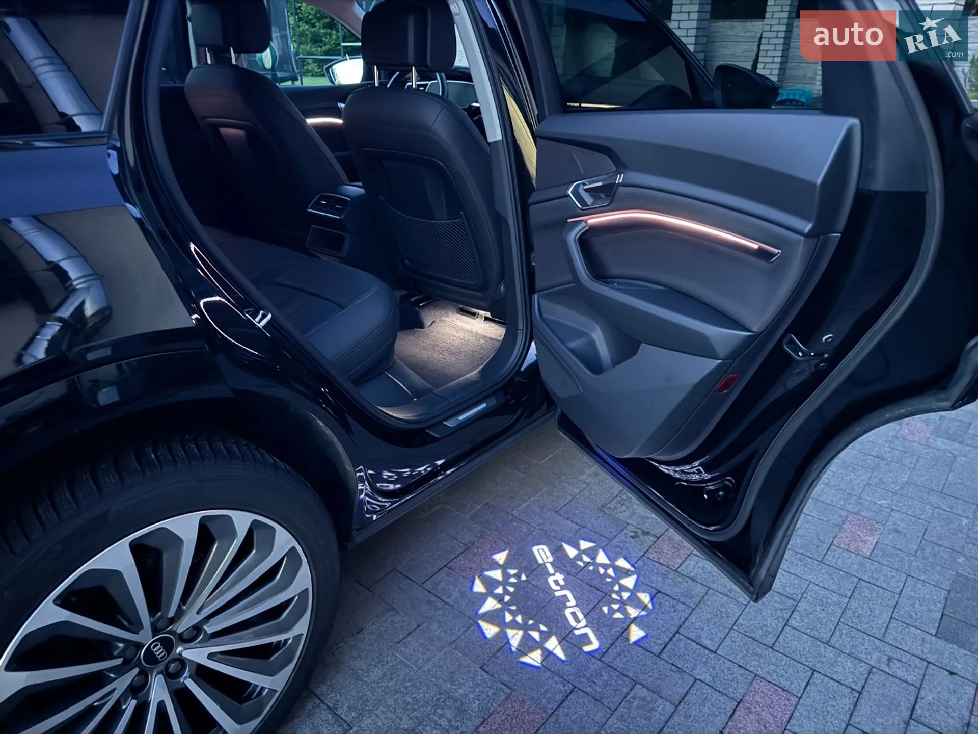 2022 Audi e-tron - мініатюра 14