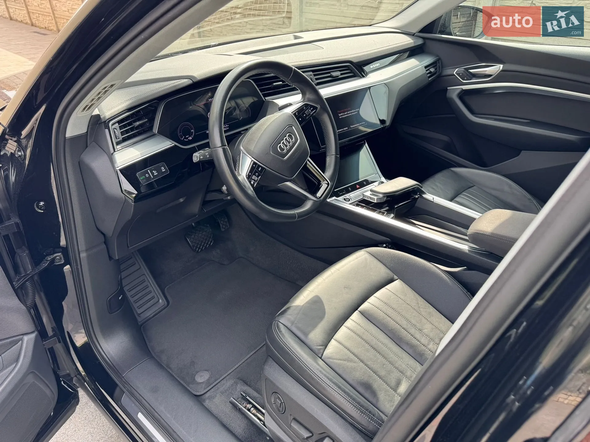 2022 Audi e-tron - мініатюра 20