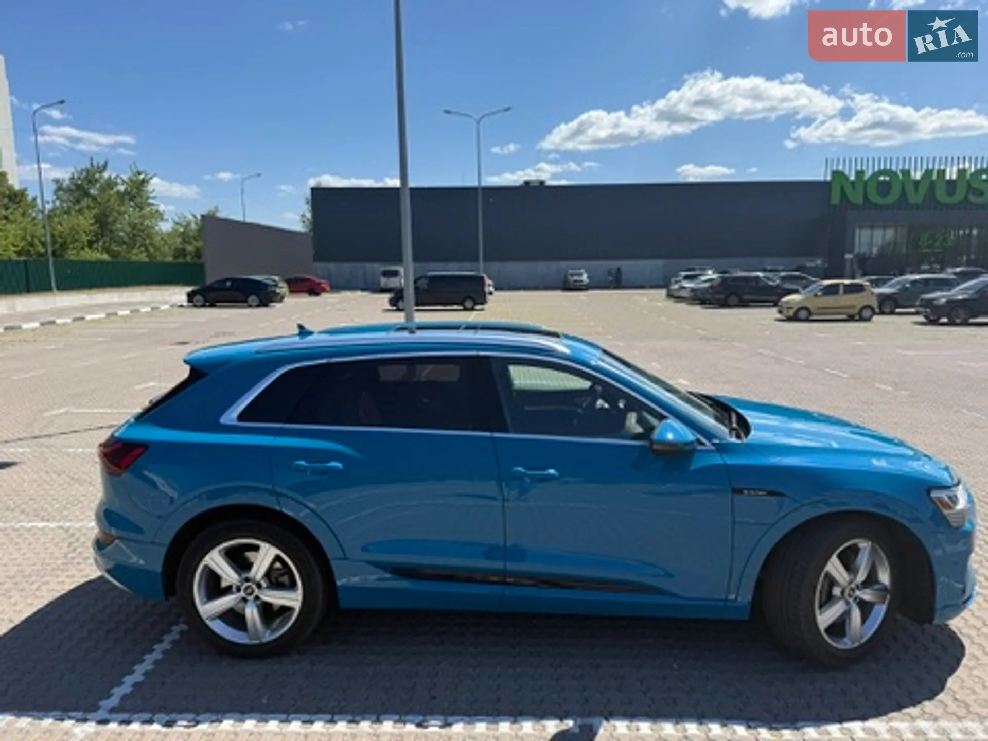 2019 Audi e-tron - мініатюра 7
