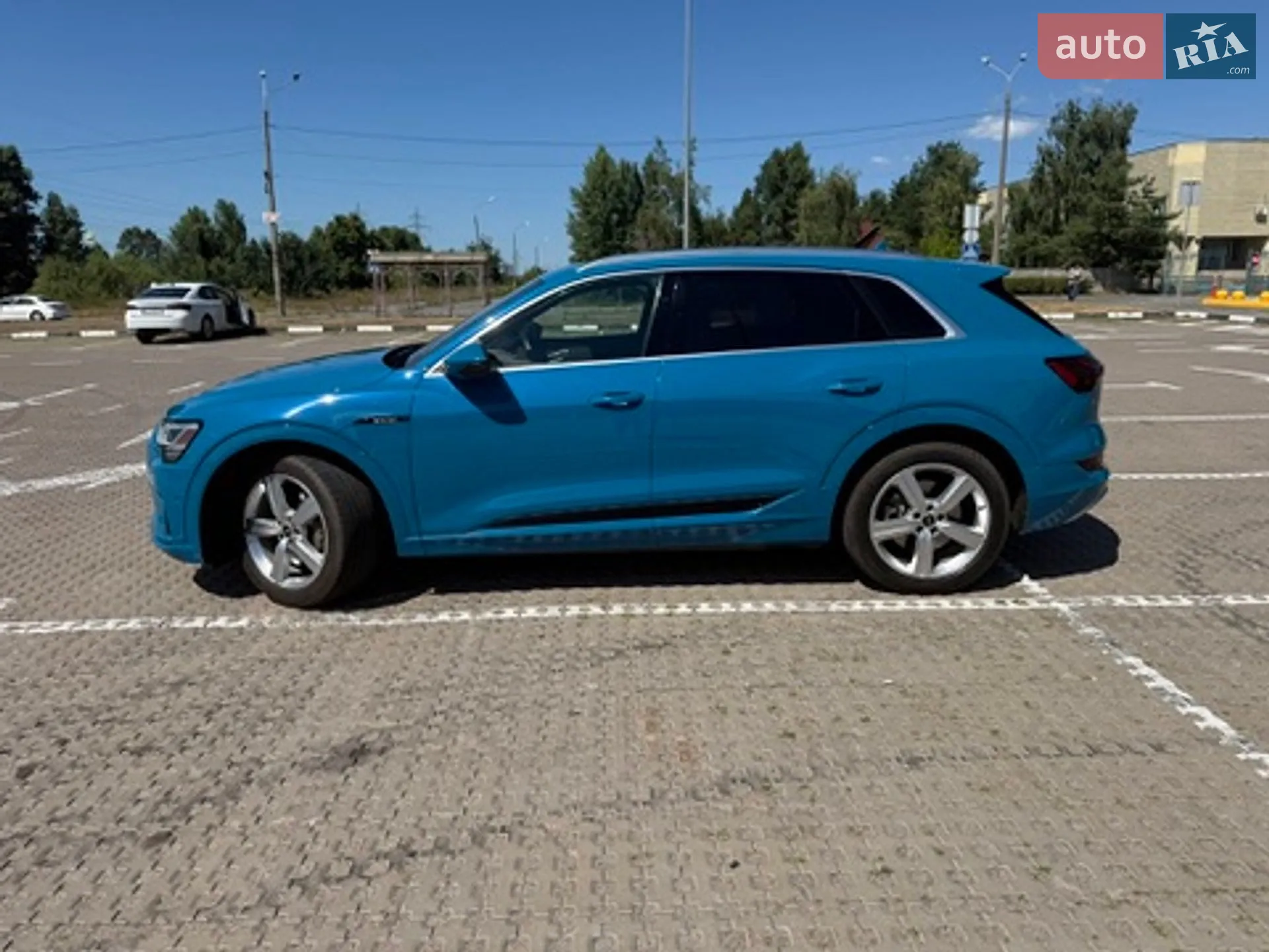 2019 Audi e-tron - мініатюра 18