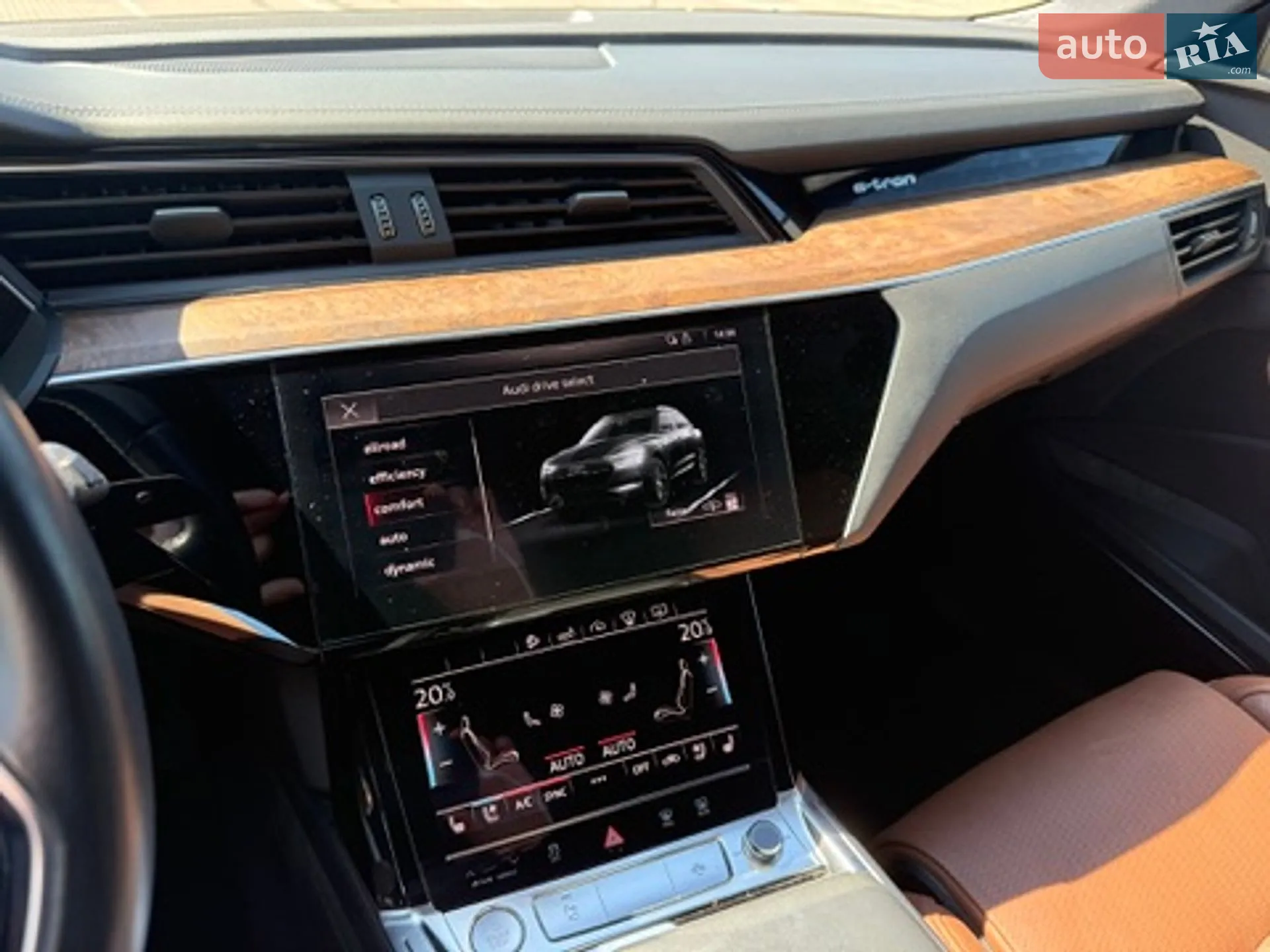 2019 Audi e-tron - мініатюра 29