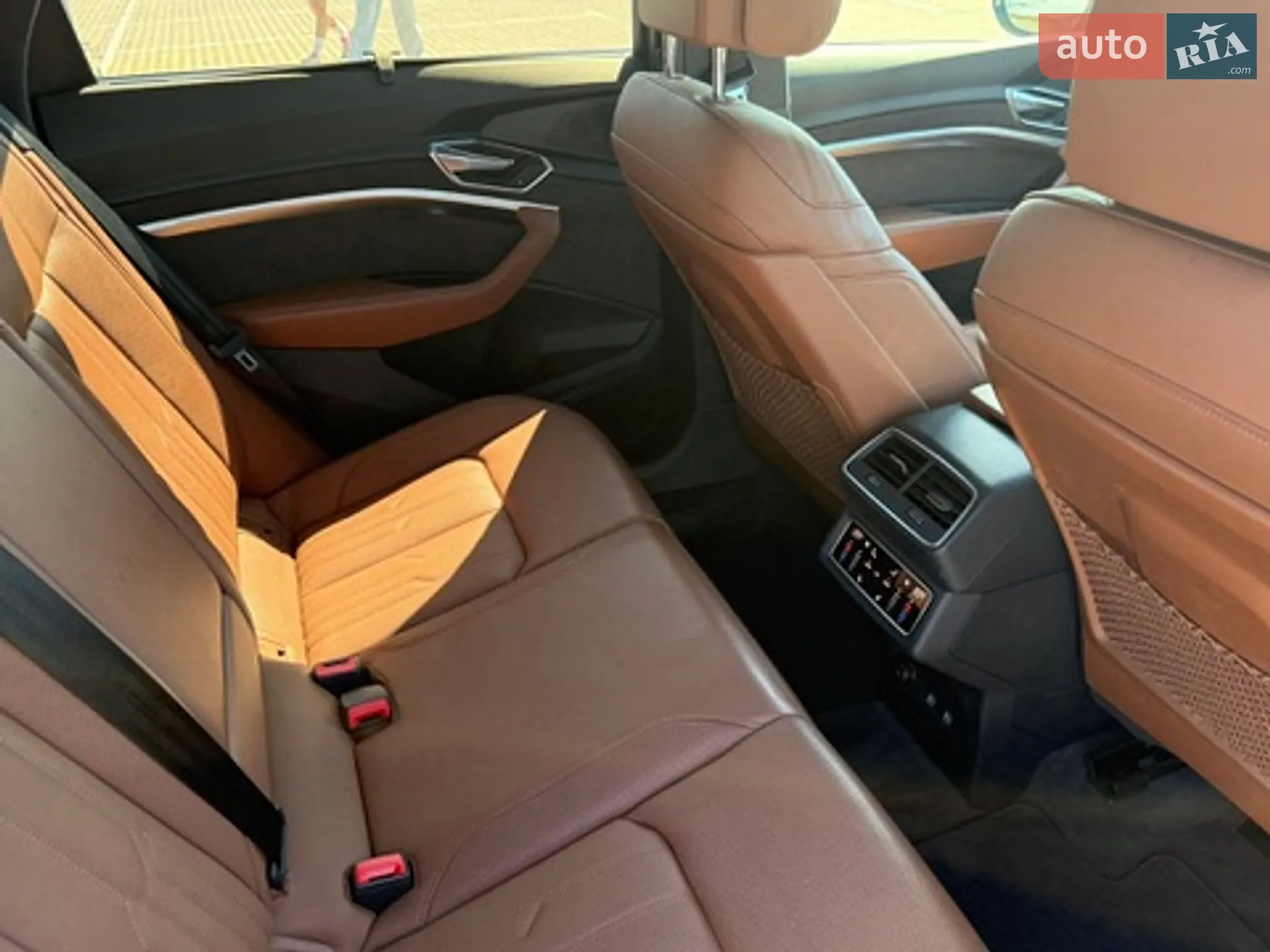 2019 Audi e-tron - мініатюра 33