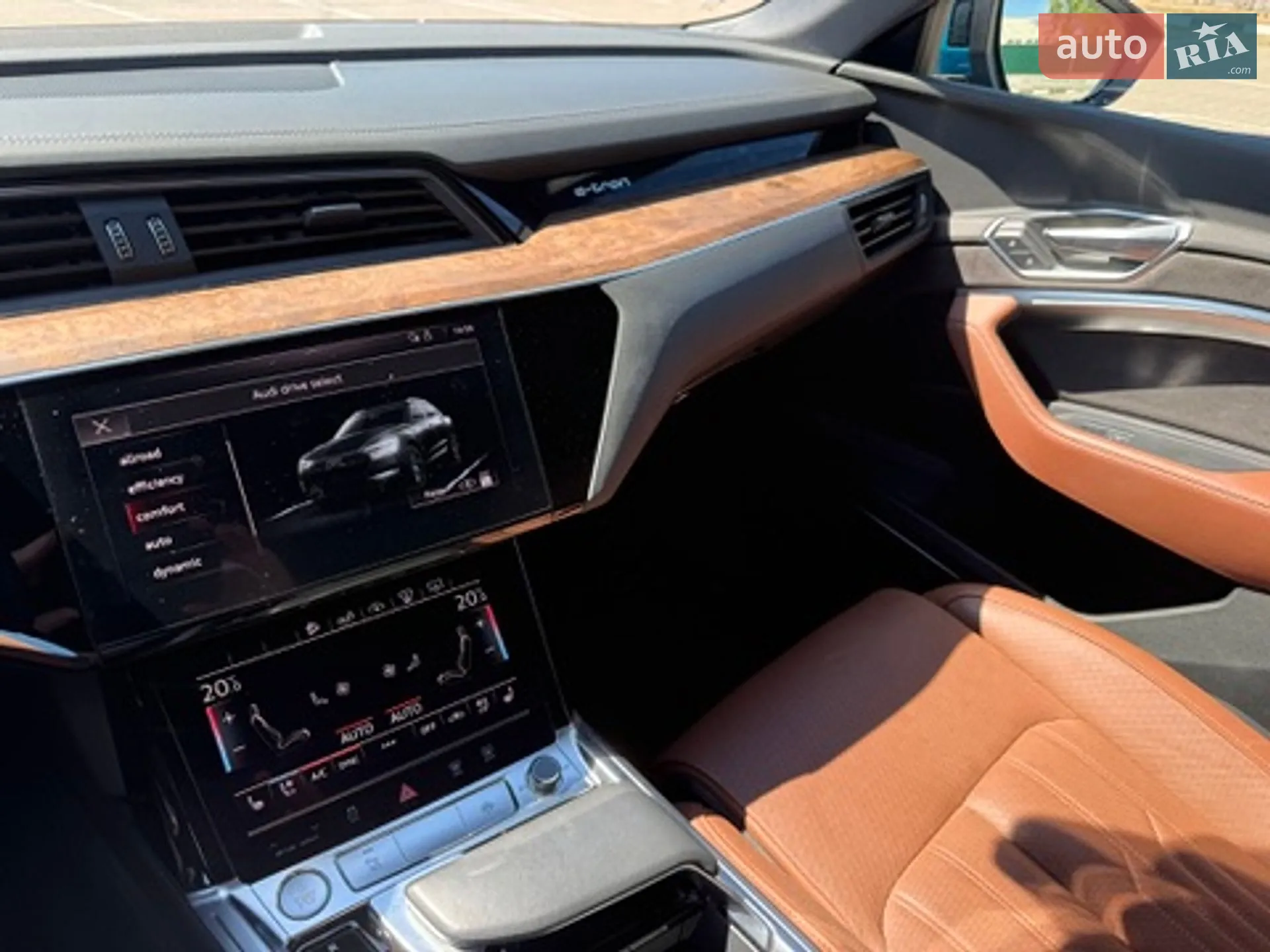 2019 Audi e-tron - мініатюра 37