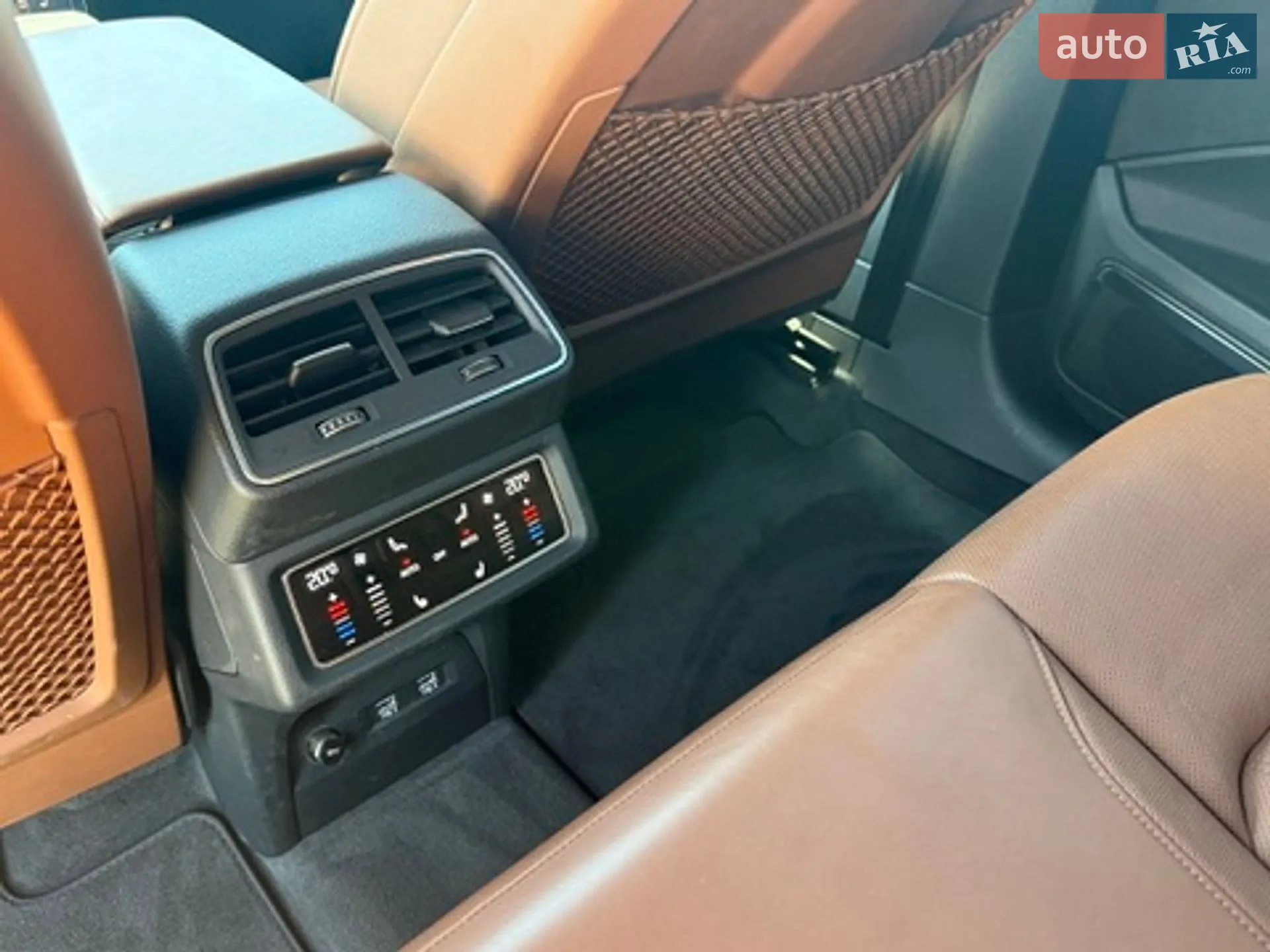 2019 Audi e-tron - мініатюра 42