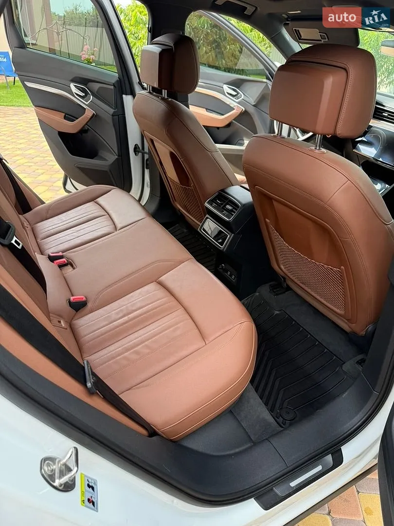 2020 Audi e-tron - мініатюра 14