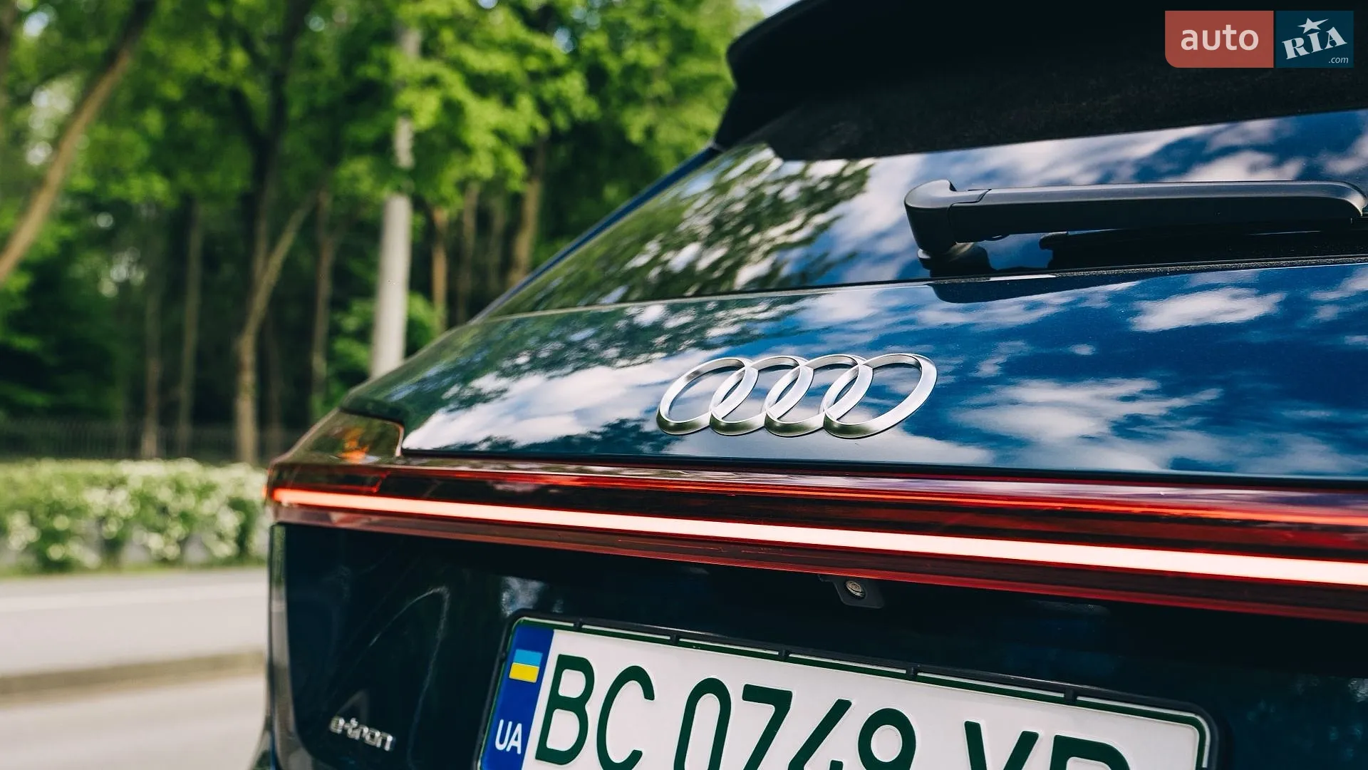 2020 Audi e-tron - мініатюра 9