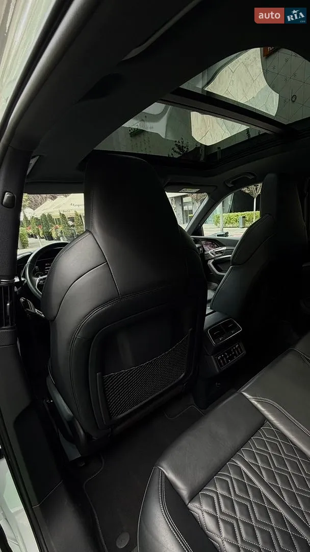 2019 Audi e-tron - мініатюра 16