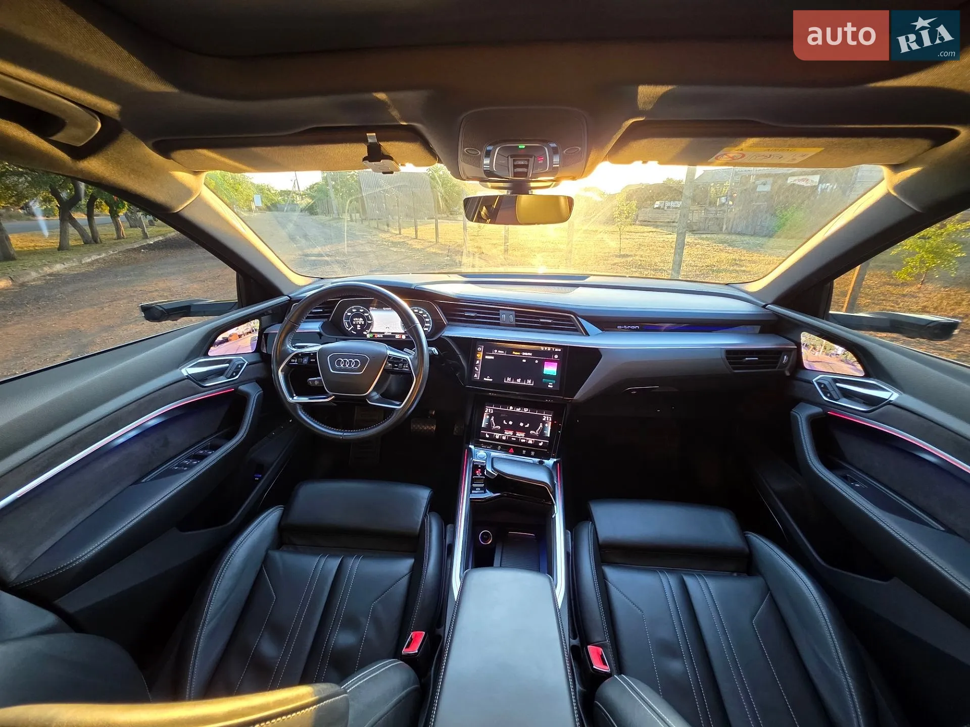 2019 Audi e-tron - мініатюра 37