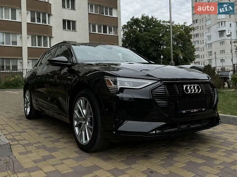 2021 Audi e-tron - фото 1