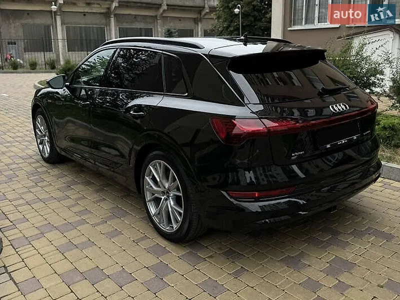 2021 Audi e-tron - мініатюра 5