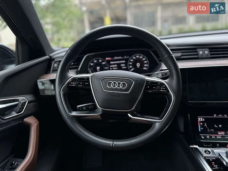 2021 Audi e-tron - мініатюра 13