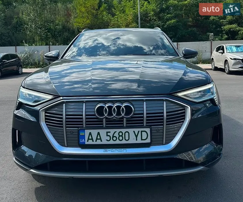 2020 Audi e-tron - мініатюра 21