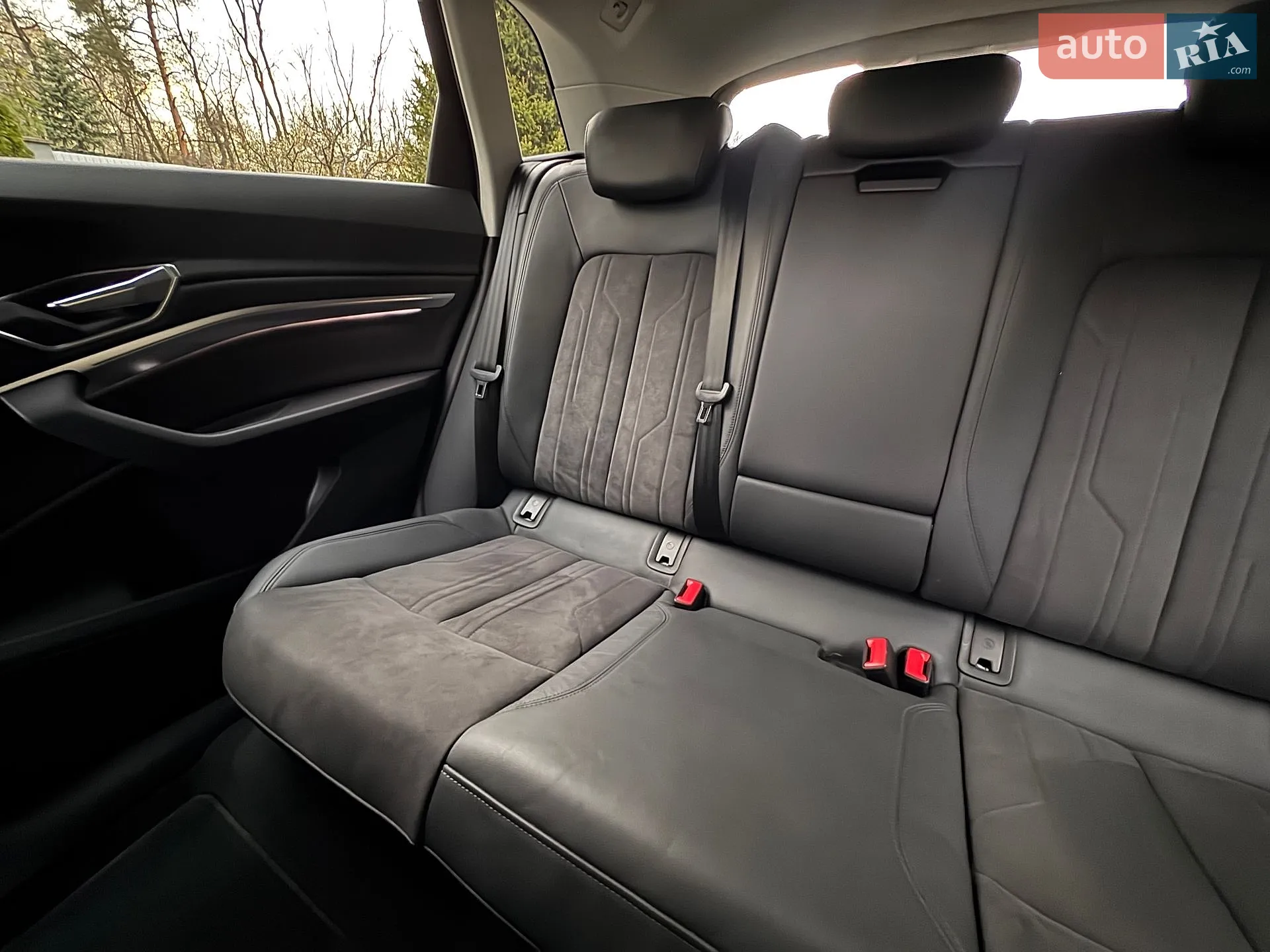 2022 Audi e-tron - мініатюра 27