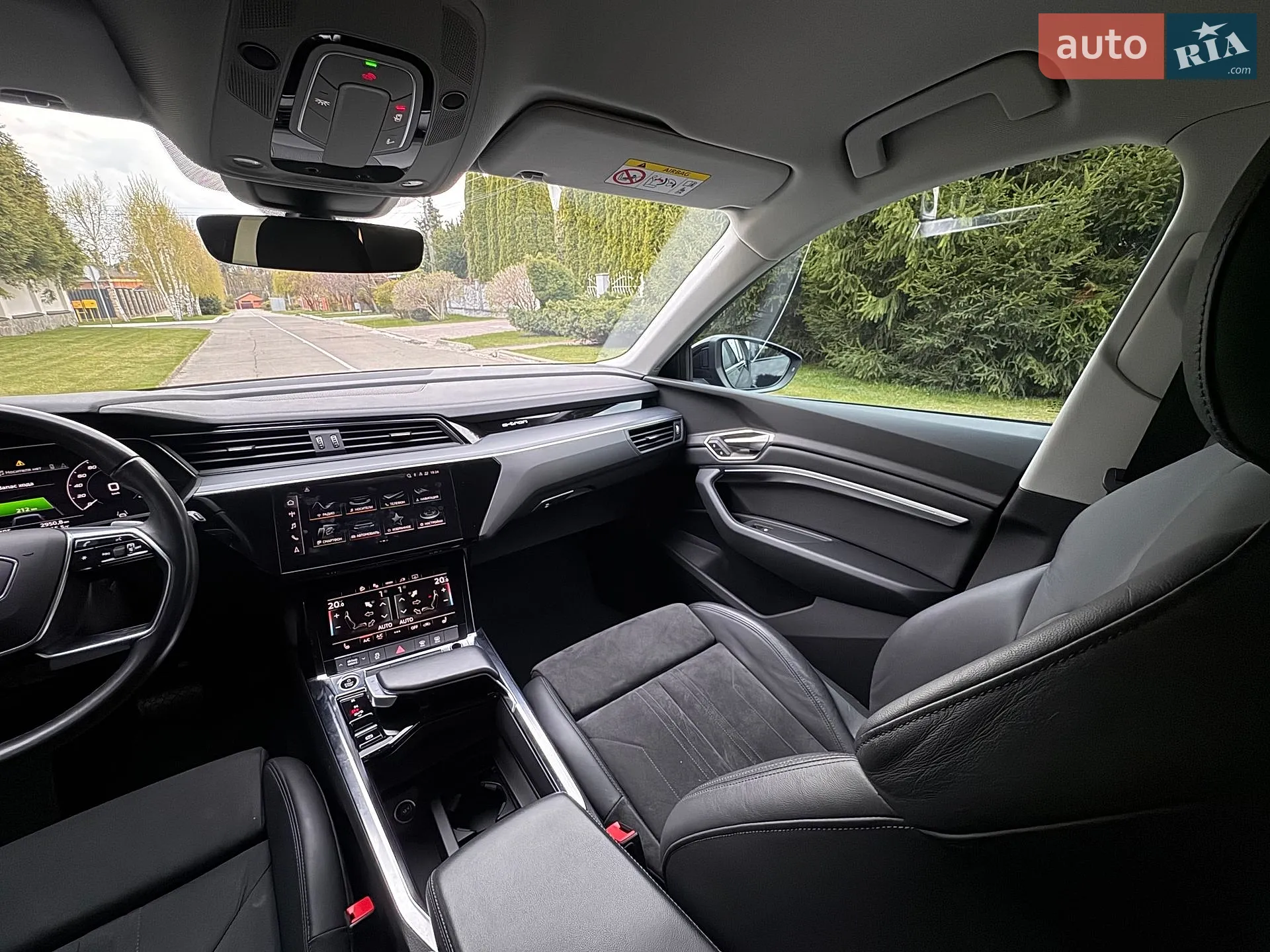 2022 Audi e-tron - мініатюра 24