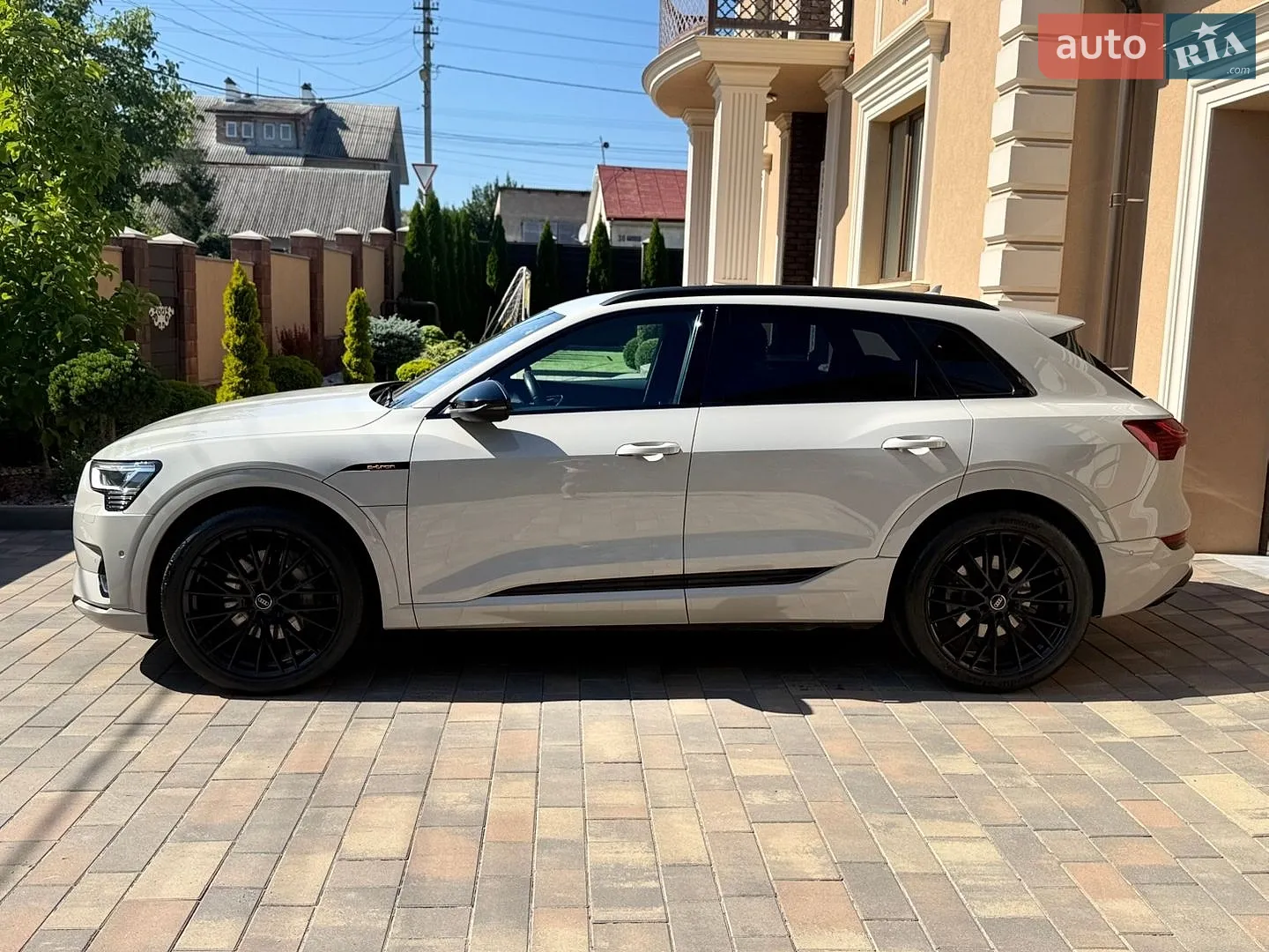 2019 Audi e-tron - мініатюра 9