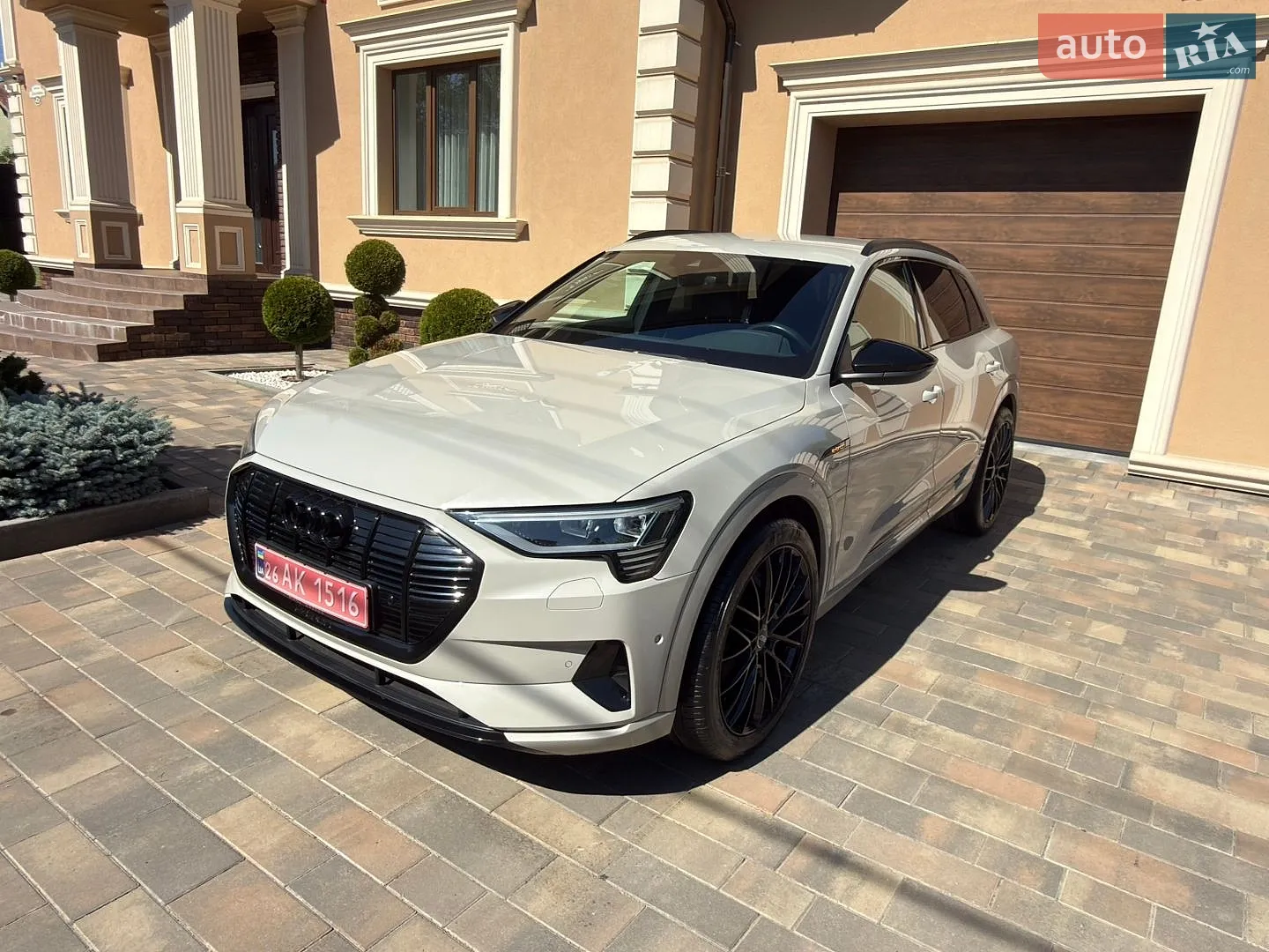 2019 Audi e-tron - мініатюра 28