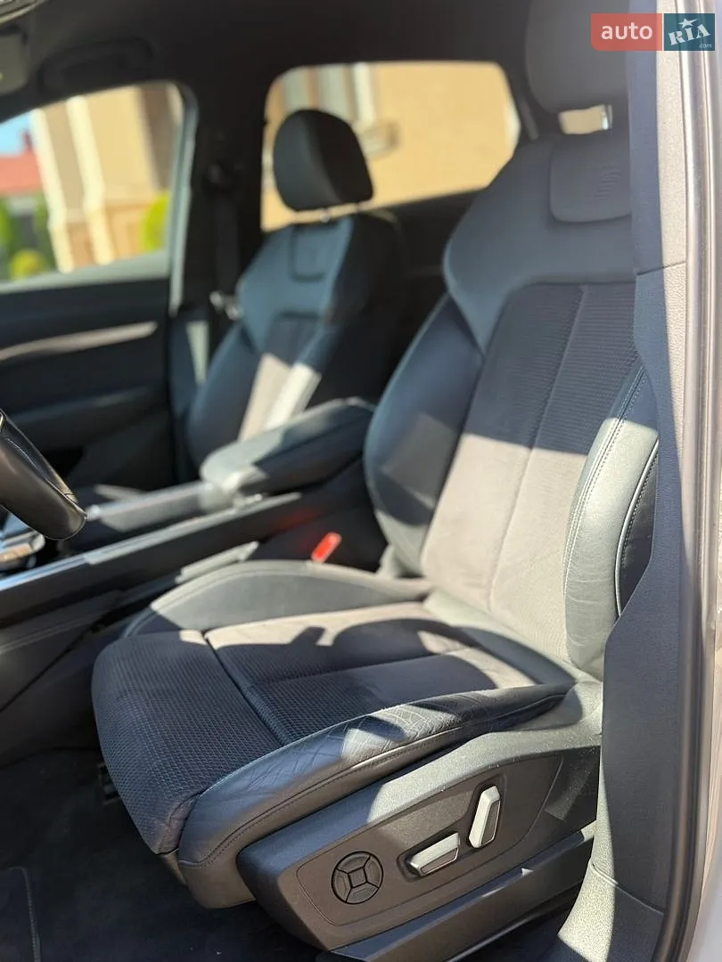 2019 Audi e-tron - мініатюра 35