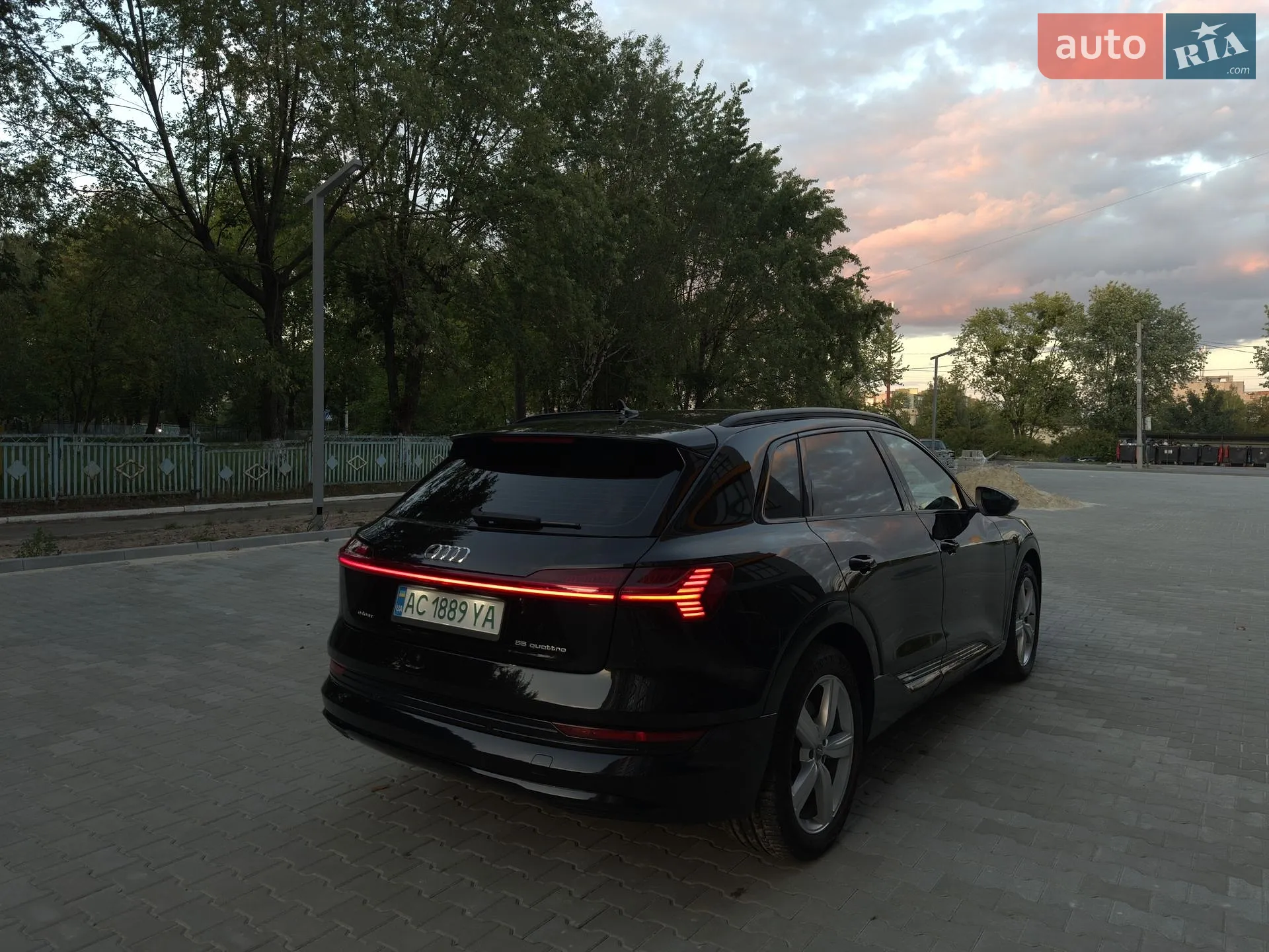 2019 Audi e-tron - мініатюра 6