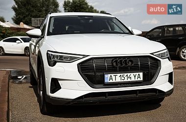 Внедорожник / Кроссовер Audi e-tron 2020 в Днепре